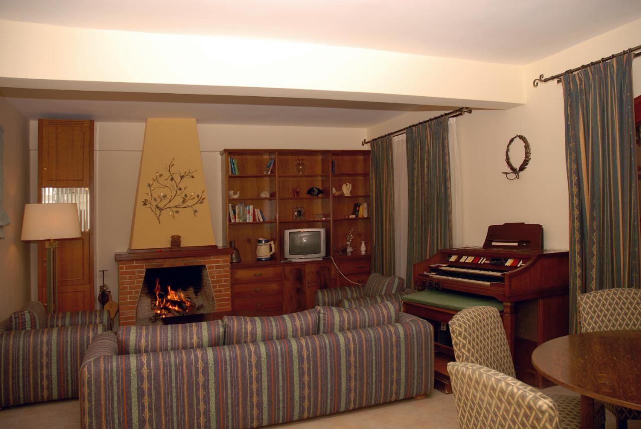 Corfu Club Apartments Gouvia Ngoại thất bức ảnh