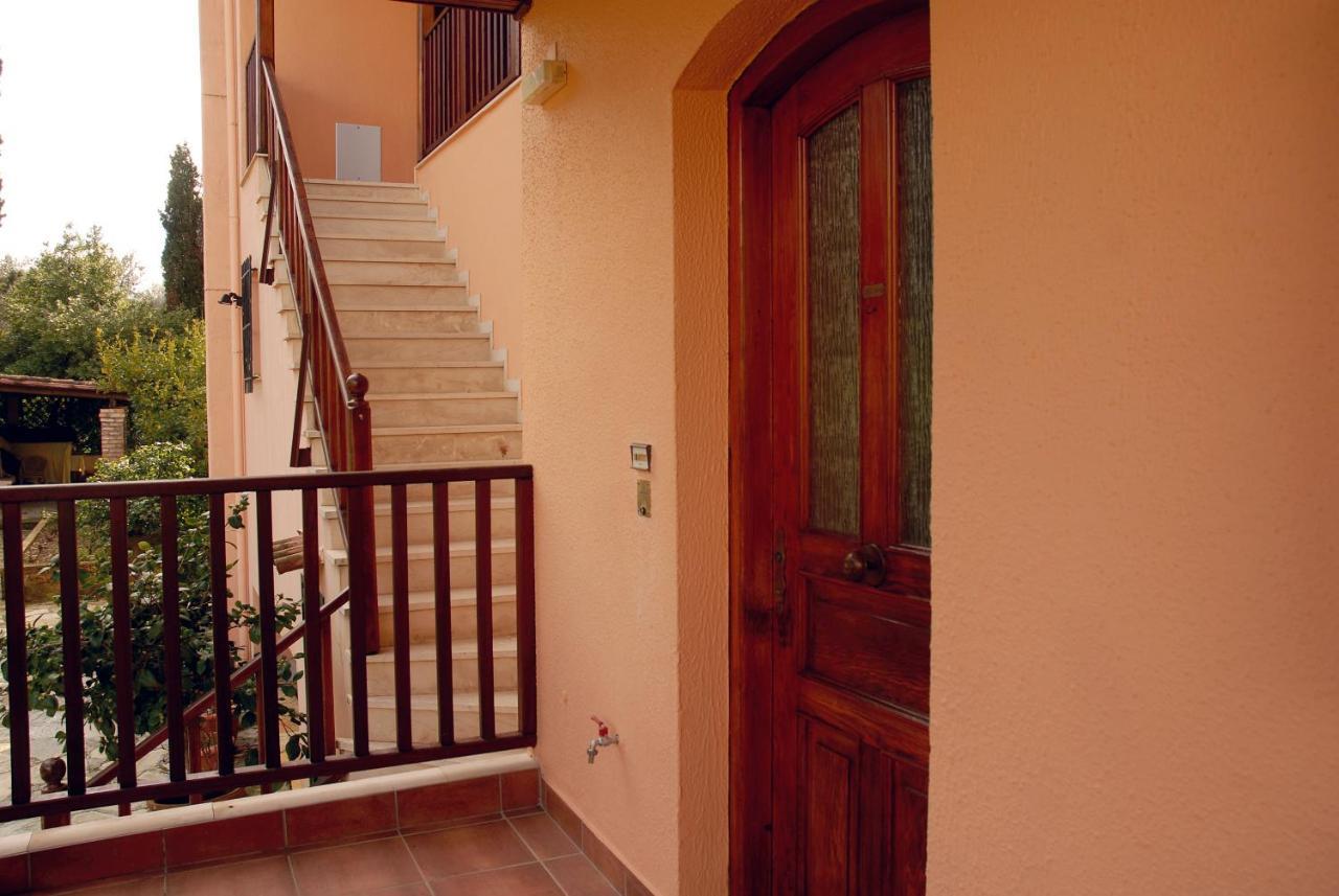 Corfu Club Apartments Gouvia Ngoại thất bức ảnh