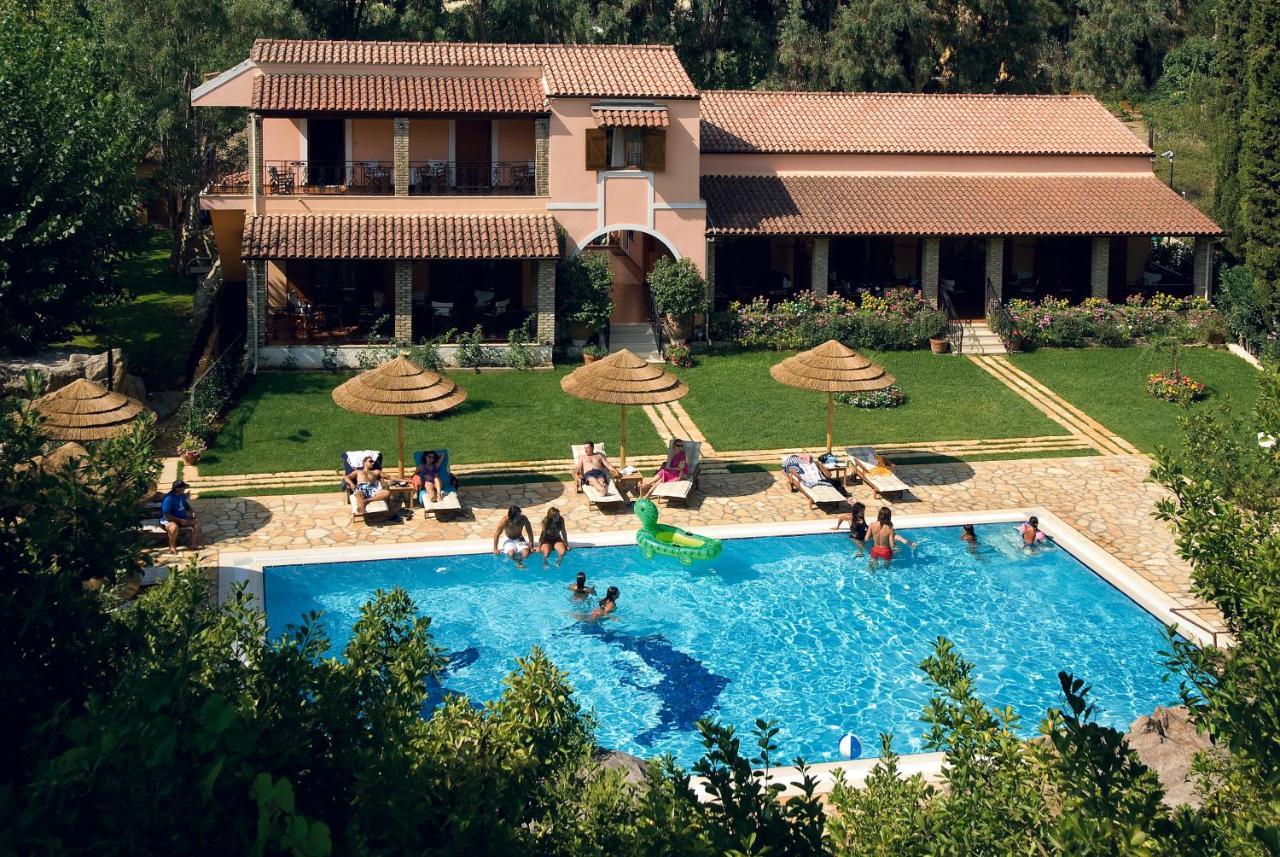 Corfu Club Apartments Gouvia Ngoại thất bức ảnh